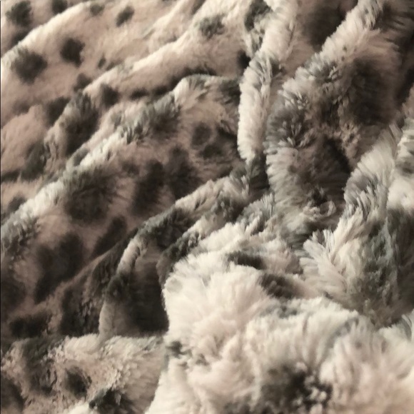 Meet your Posher, Megan - Picture 1 of 1